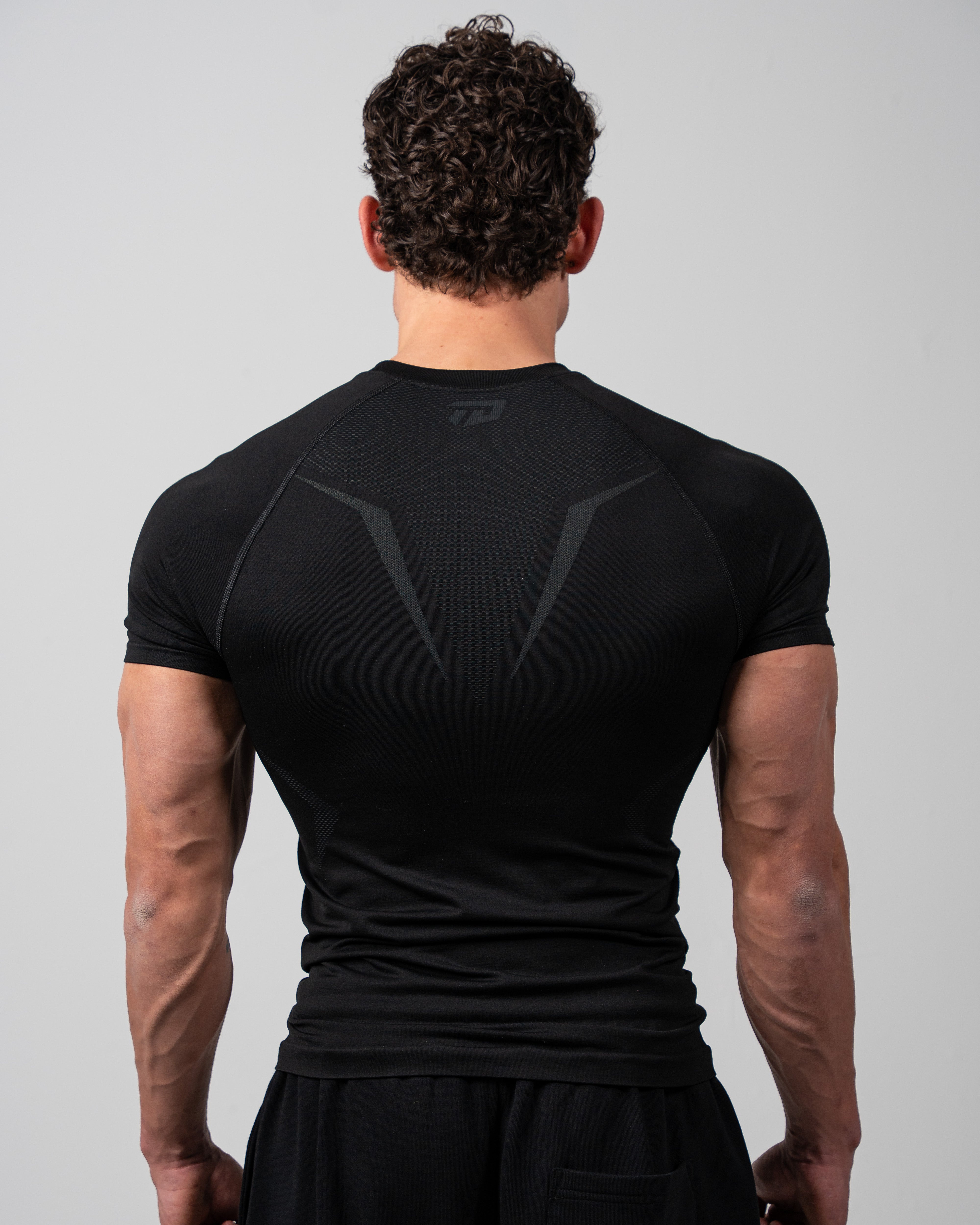 Horizon Tee Black